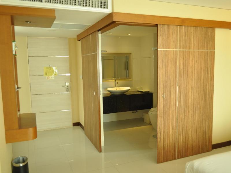 Photo of Aramis Hotel, 4-star hotel in Nakhon Sawan