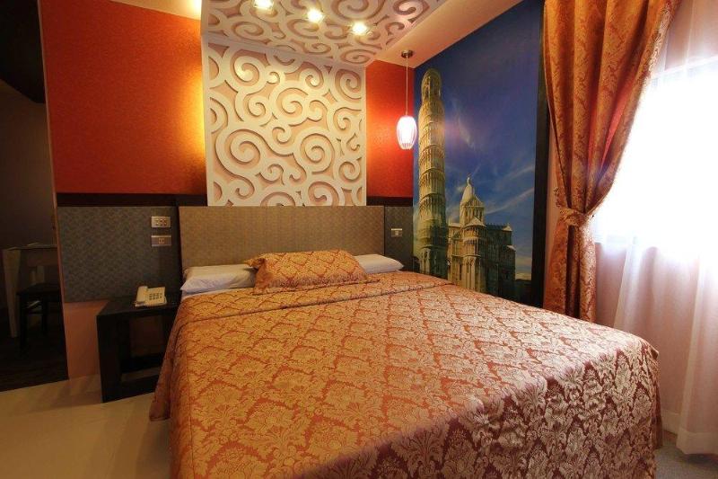Photo of Eurotel Makati, 3-star hotel in Manila (and vicinity)