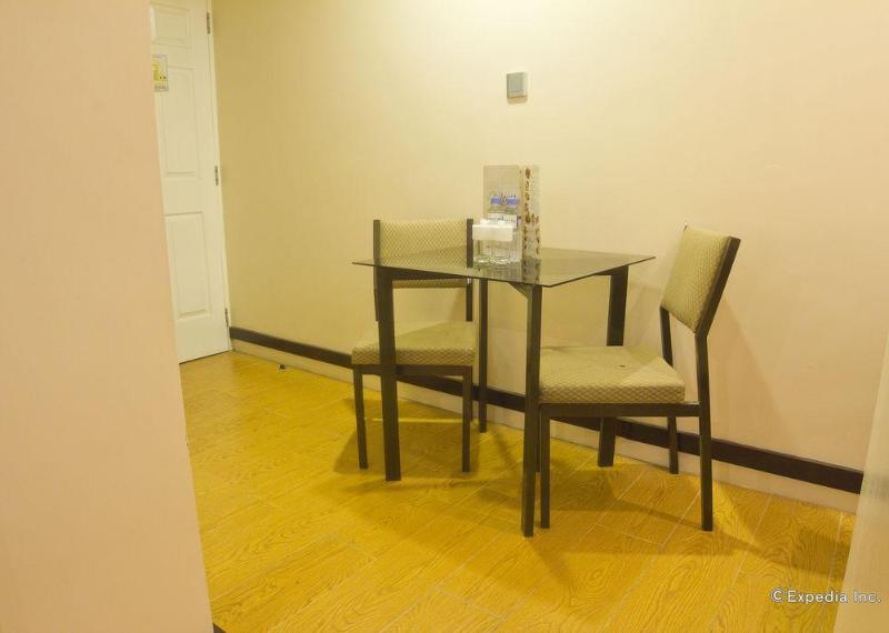 Photo of Eurotel Makati, 3-star hotel in Manila (and vicinity)