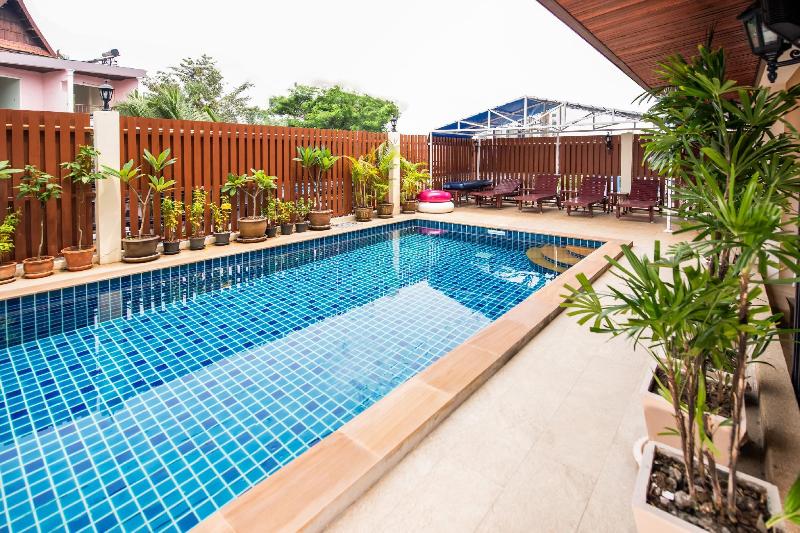 Photo of  Wanna Marine, 2-star hotel in Bangla Road