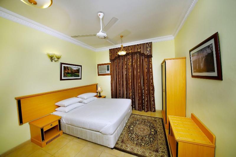 Photo of Muscat International Hotel, 2-star hotel in Muscat