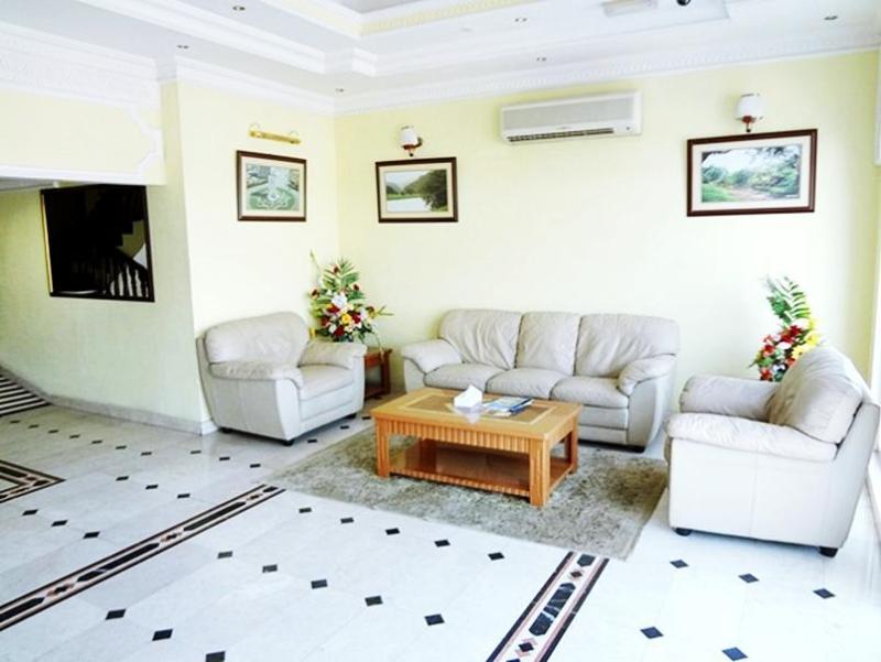Photo of Muscat International Hotel, 2-star hotel in Muscat