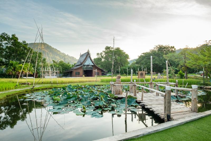 Naina Resort & Spa, Singapore