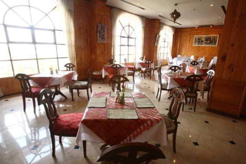 Photo of Hermitage Hotel & Resort, 3-star hotel in Nakhon Ratchasima