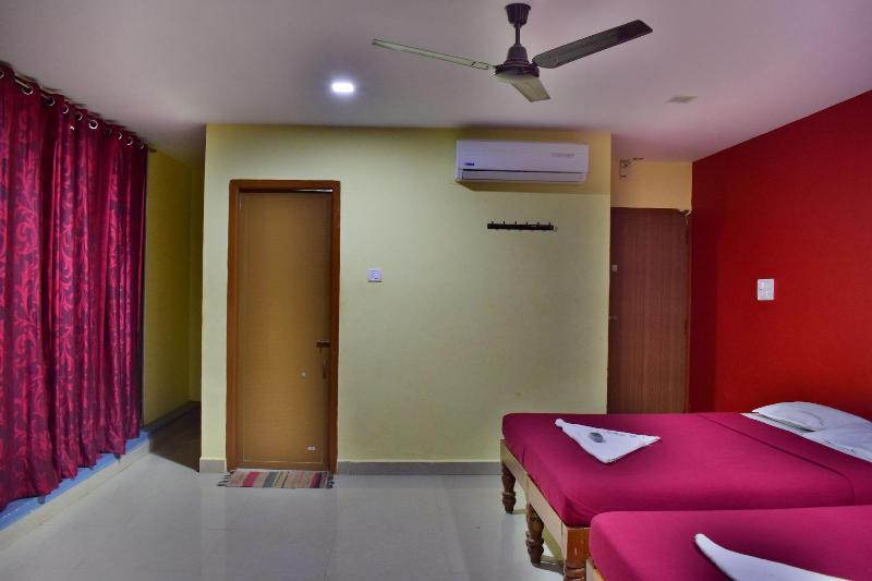 Photo of Yelagiri Residency, 3-star hotel in Tirupattur