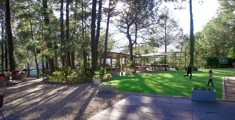 Photo of Kasauli Hills Resort, 3-star hotel in Kasauli