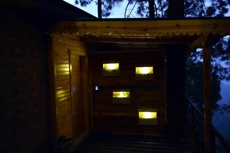 Photo of Kasauli Hills Resort, 3-star hotel in Kasauli