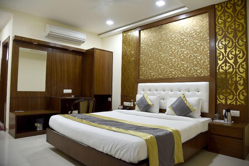 Hotel Simran Pride exterior, 3-Star hotel in Raipur