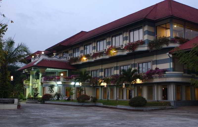 Phatad Valley Hotel, Singapore