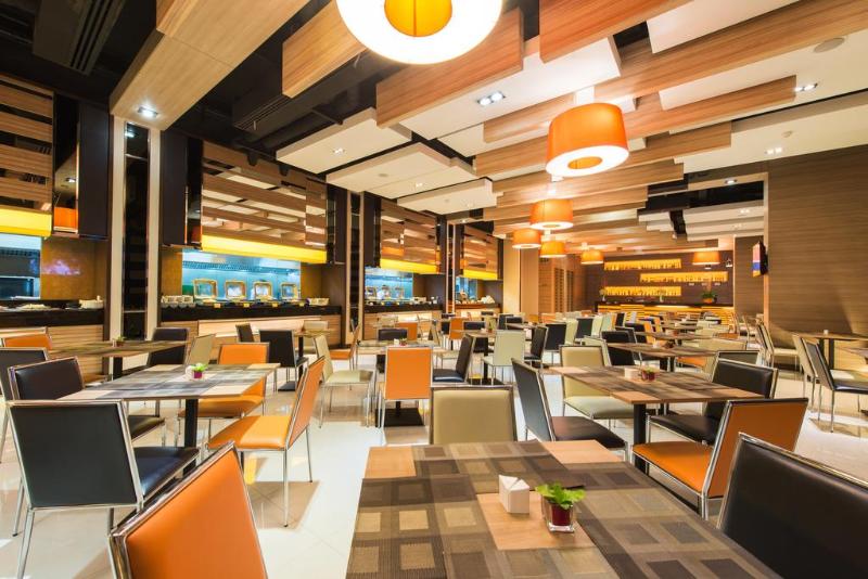 Photo of Mida Hotel Ngamwongwan, 4-star hotel in Bang Kra So