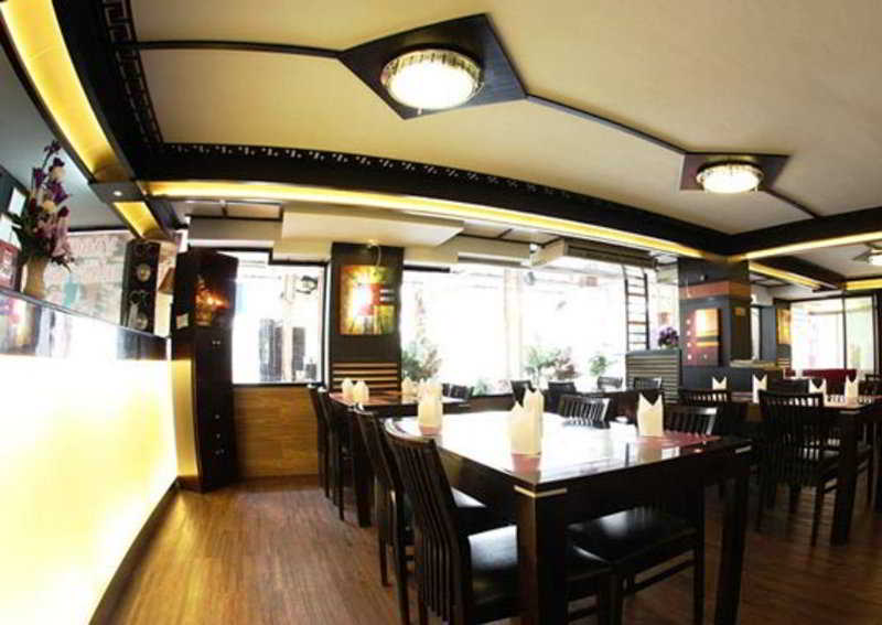 Photo of Vabua Asotel Bangkok, 2-star hotel in Bangkok (and vicinity)