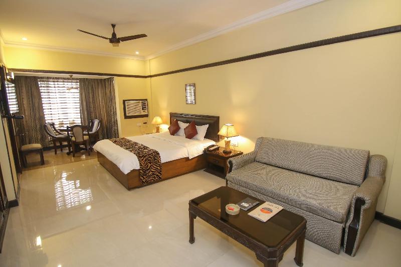 Photo of Lytton Hotel, 3-star hotel in Kolkata