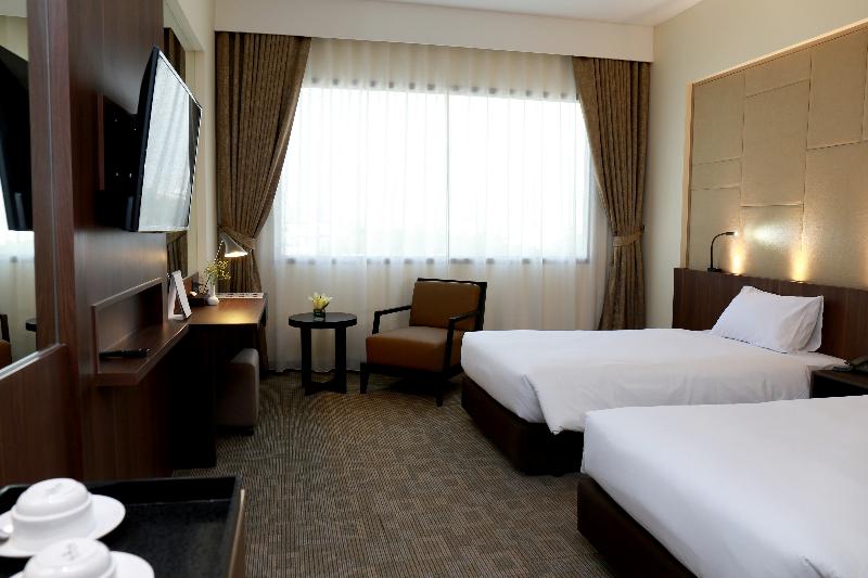 Photo of Louis Tavern Hotel, 4-star hotel in Bangkok (and vicinity)