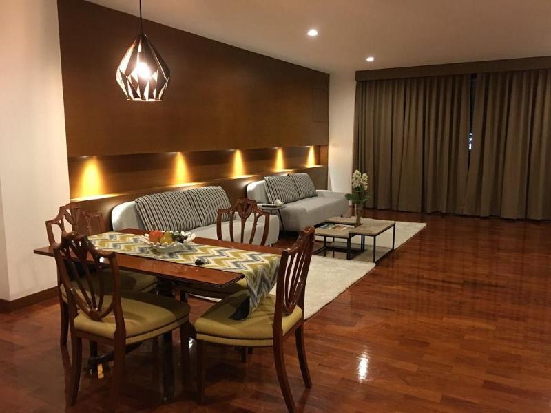 Photo of Benviar Tonson Residence, 3-star hotel in Bangkok (and vicinity)