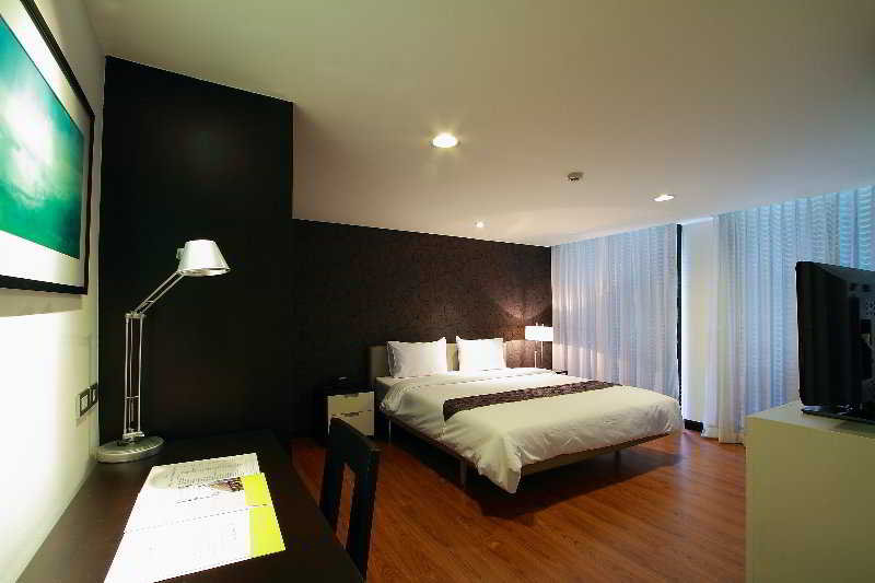 Photo of Lily Hotel Bangkok, 3-star hotel in Bang Na
