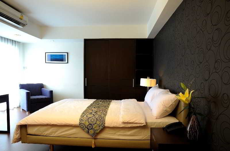 Photo of Lily Hotel Bangkok, 3-star hotel in Bang Na