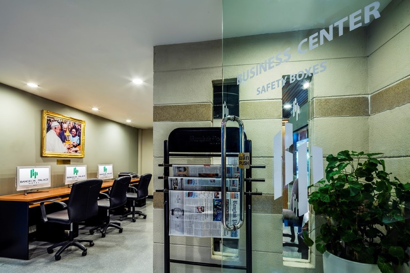 Photo of Bangkok Palace Hotel, 4-star hotel in Bangkok (and vicinity)