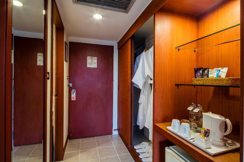 Photo of Bangkok Palace Hotel, 4-star hotel in Bangkok (and vicinity)