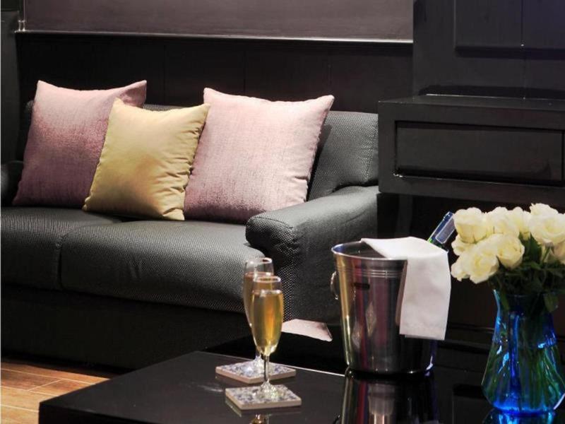 Photo of Bangkok Inter Place Hotel, 3-star hotel in Bangkok (and vicinity)