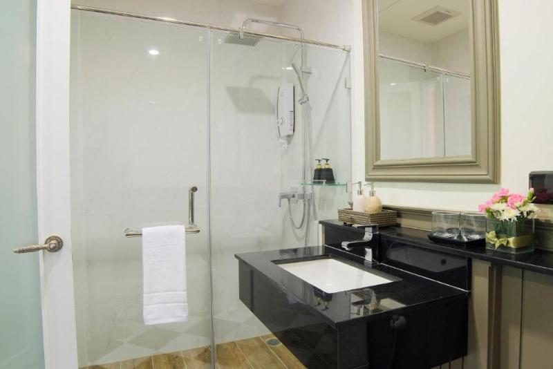 Photo of The Raya Surawong Bangkok, 3-star hotel in Bangkok (and vicinity)