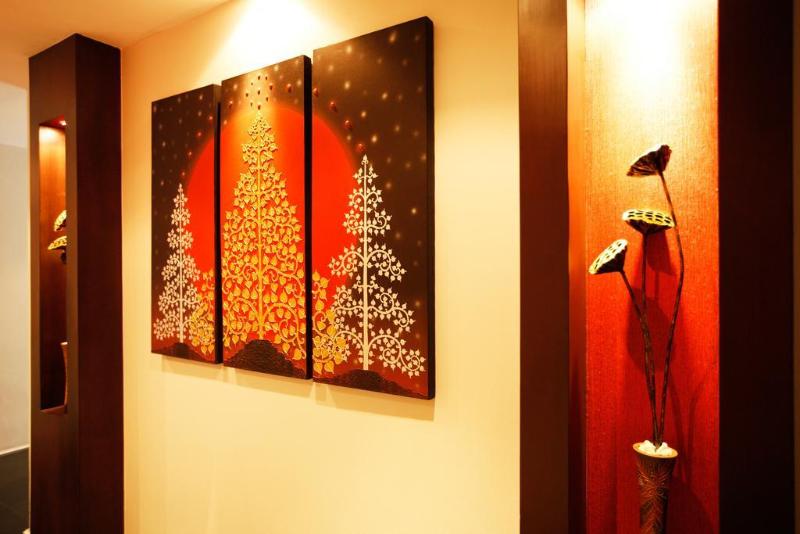 Photo of Mirth Sathorn Hotel, 3-star hotel in Bangkok (and vicinity)