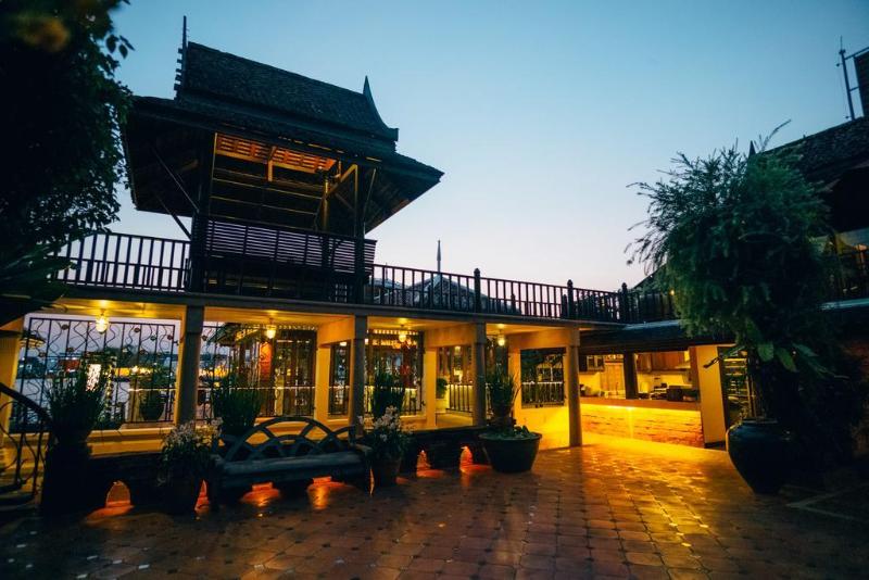 Photo of Chakrabongse Villas, 3-star hotel in Bangkok (and vicinity)