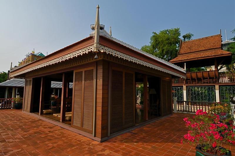 Photo of Chakrabongse Villas, 3-star hotel in Bangkok (and vicinity)