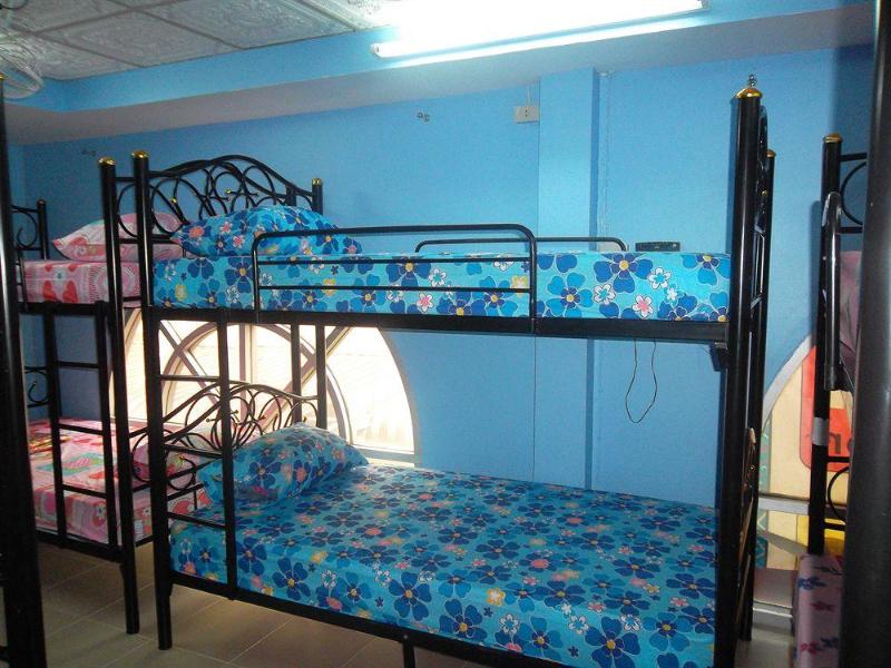 Photo of Centaur Inn, 2-star hotel in Bangkok (and vicinity)