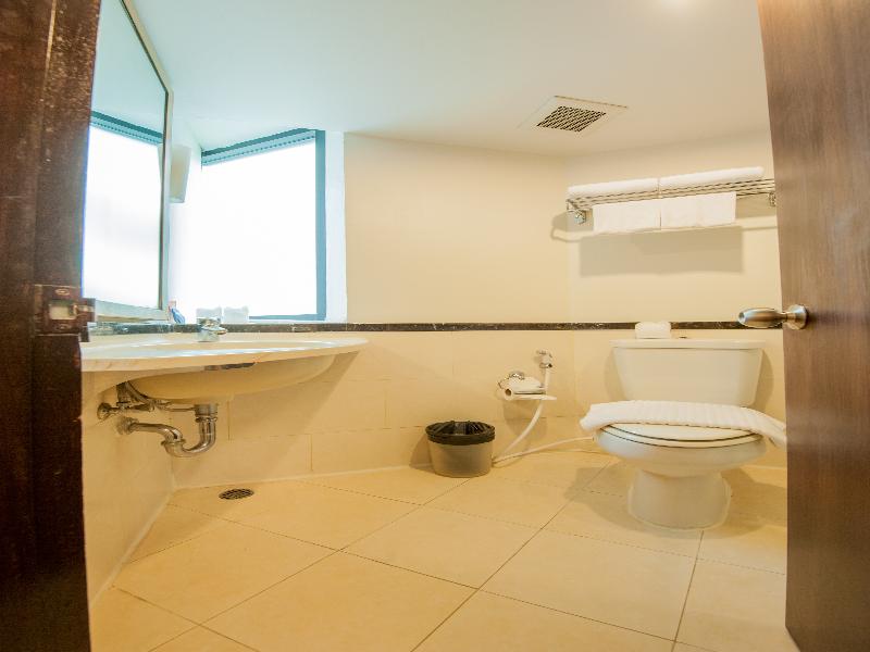 Photo of The Seasons Bangkok Huamark, 3-star hotel in Bangkok (and vicinity)