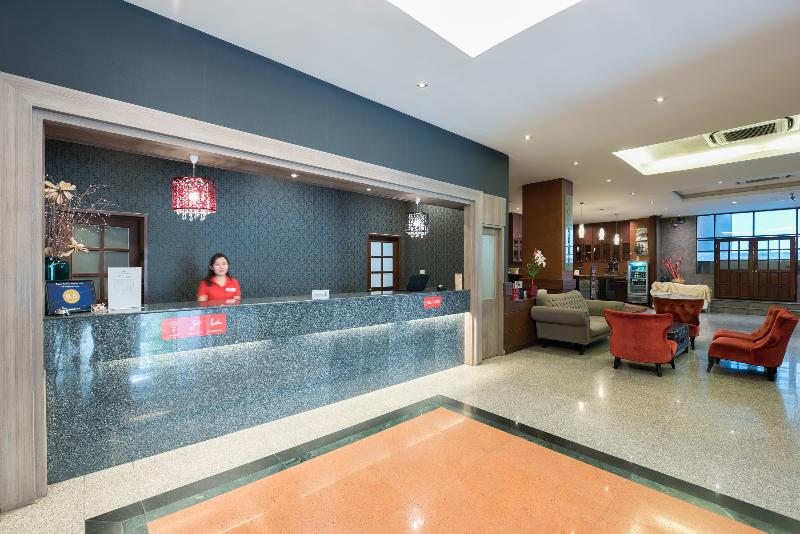 Photo of The Euro Grande Hotel, 2-star hotel in Bangkok (and vicinity)