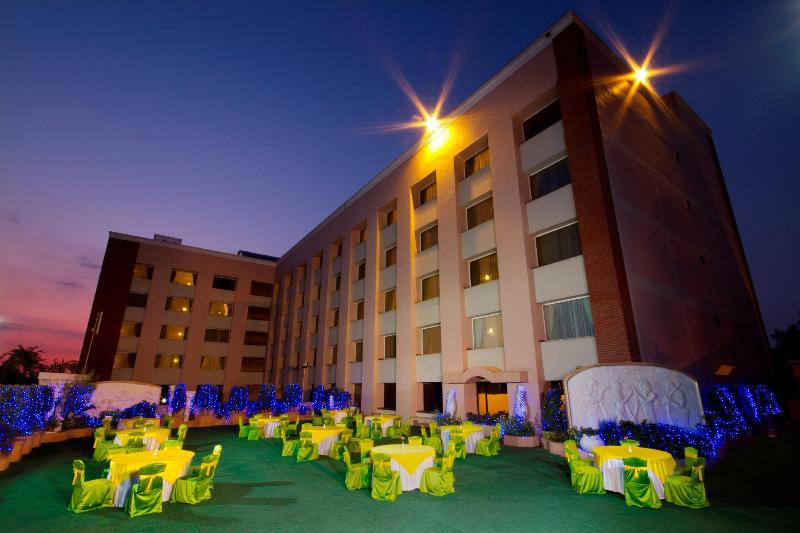 The Piccadily Lucknow, 4-star hotel in Lucknow