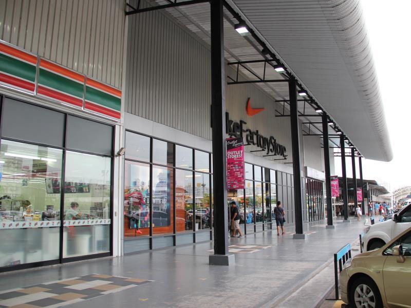 Photo of SK Muangthongthani Apartment hotel in Bangkok (and vicinity)