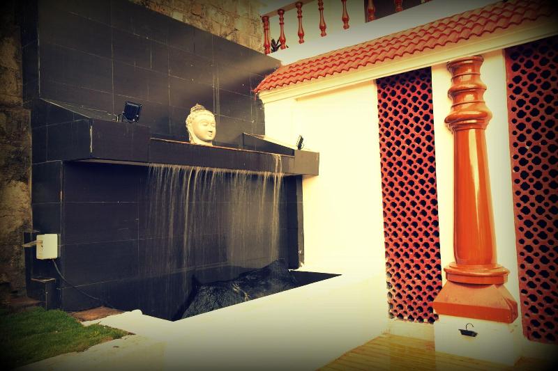 Photo of Summer House, 3-star hotel in Salem (and vicinity)