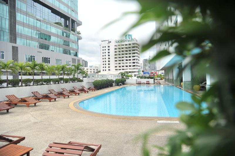 Photo of Golden Tulip Sovereign Hotel Bangkok, 4-star hotel in Bangkok (and vicinity)