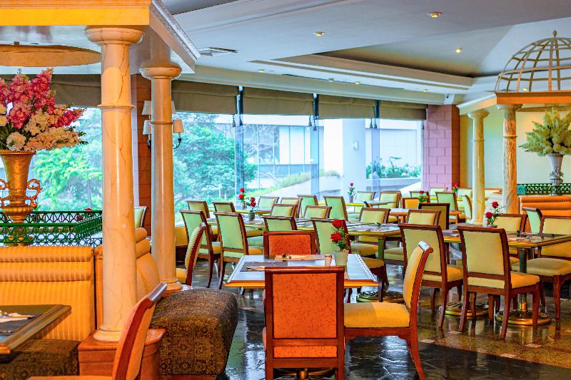 Photo of Golden Tulip Sovereign Hotel Bangkok, 4-star hotel in Bangkok (and vicinity)