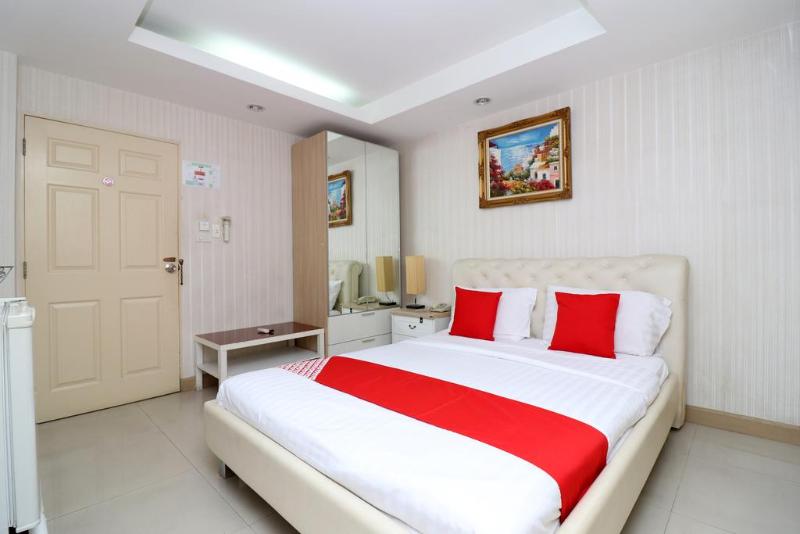 Photo of Diamond Residence Silom, 2-star hotel in Bangkok (and vicinity)