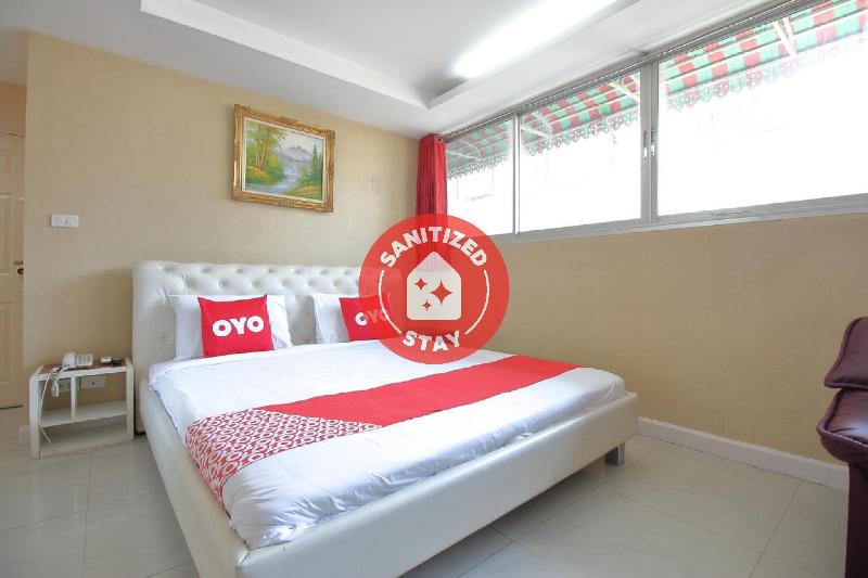 Photo of Diamond Residence Silom, 2-star hotel in Bangkok (and vicinity)