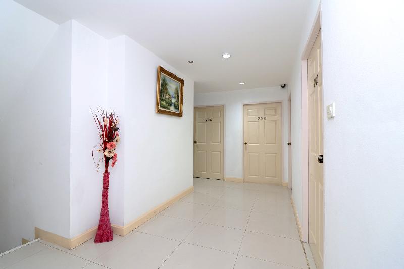 Photo of Diamond Residence Silom, 2-star hotel in Bangkok (and vicinity)