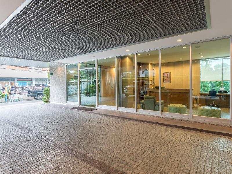 Tara Garden exterior, 4-Star hotel in Bangkok (and vicinity)