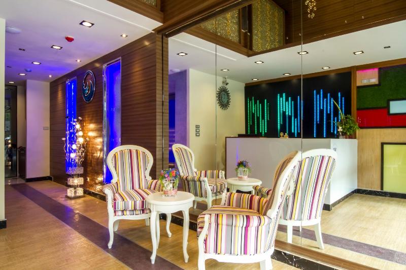 Photo of Eleven Avenue Suites, 3-star hotel in Bangkok (and vicinity)