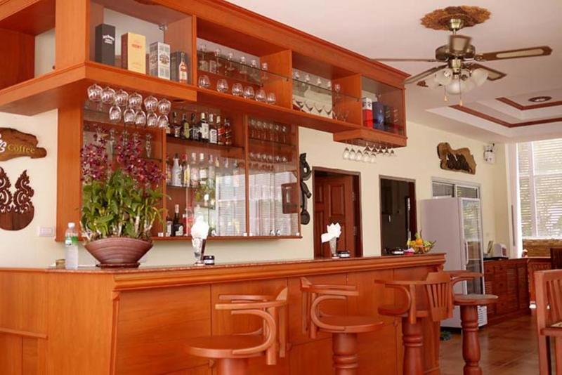 Photo of Orchid House, 2-star hotel in Bangkok (and vicinity)