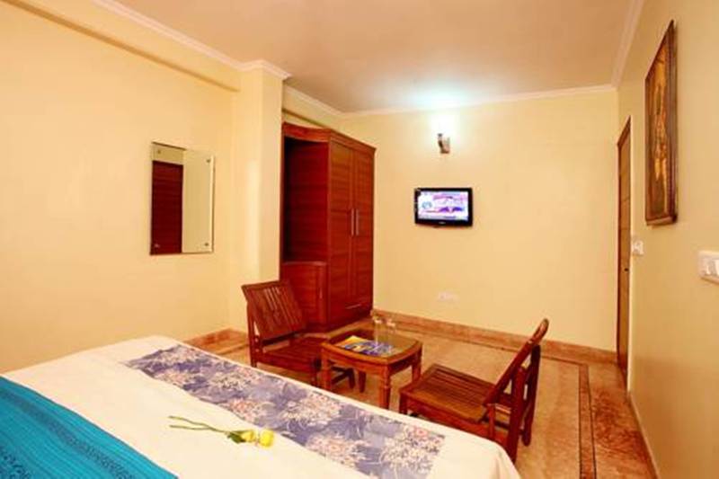 Photo of Indira International Inn, 3-star hotel in Delhi (and vicinity)