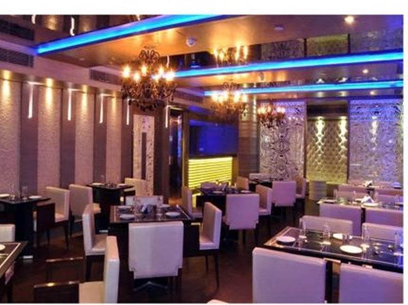 Photo of Almondz Hotel, 3-star hotel in Delhi (and vicinity)