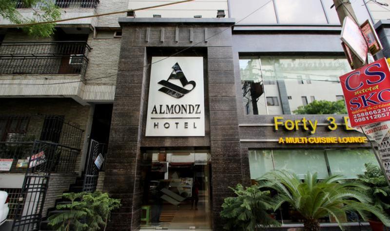 Photo of Almondz Hotel, 3-star hotel in Delhi (and vicinity)