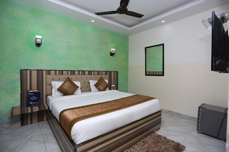 Photo of Airport Inn, 3-star hotel in Delhi (and vicinity)