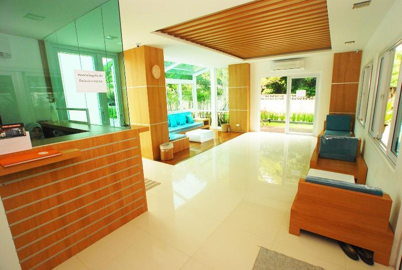 Photo of Riski Residence, 2-star hotel in Bangkok (and vicinity)