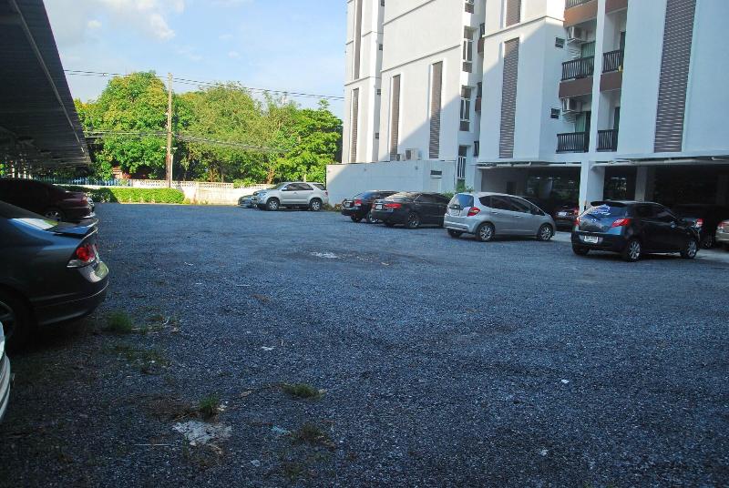 Photo of Riski Residence, 2-star hotel in Bangkok (and vicinity)