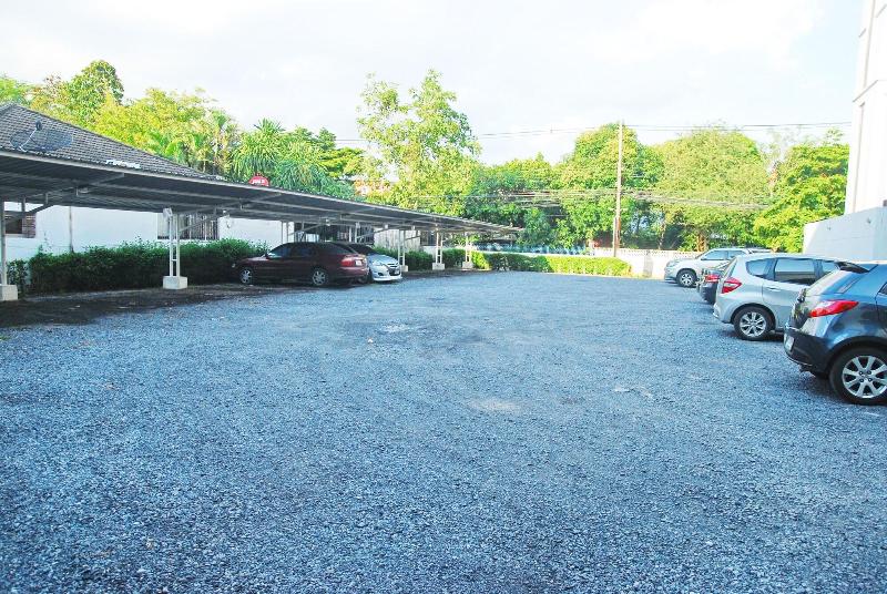 Photo of Riski Residence, 2-star hotel in Bangkok (and vicinity)