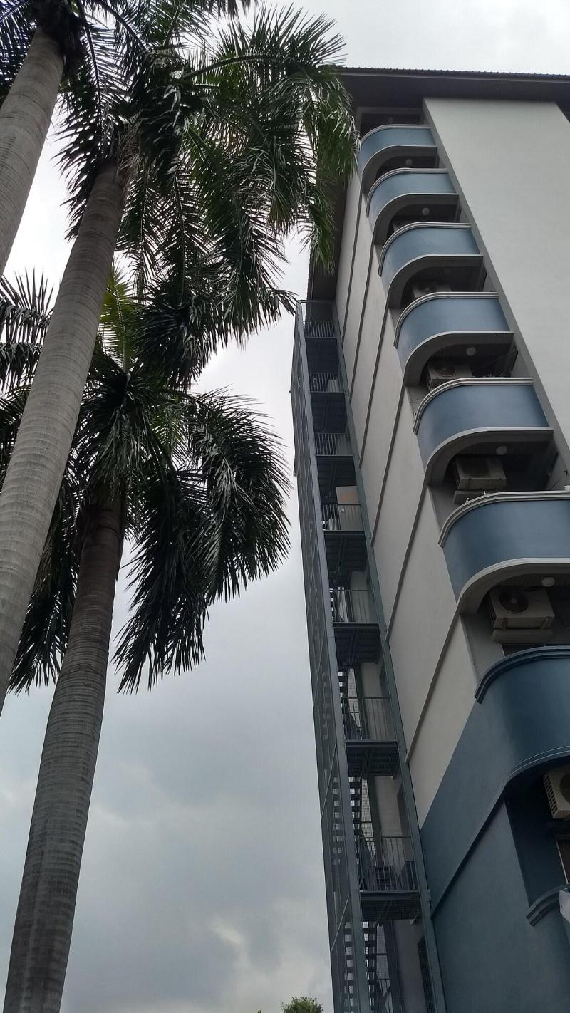 Photo of Komol Residence Bangkok, 3-star hotel in Bang Phlat
