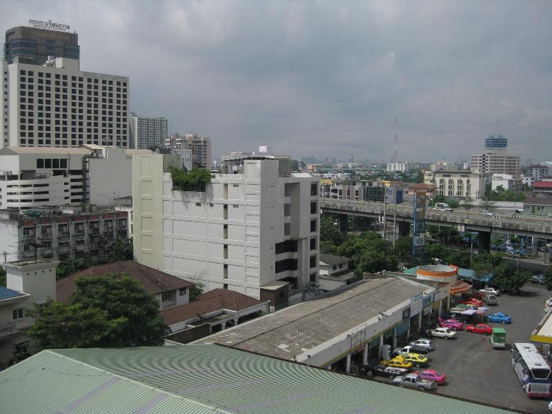 Photo of Komol Residence Bangkok, 3-star hotel in Bang Phlat